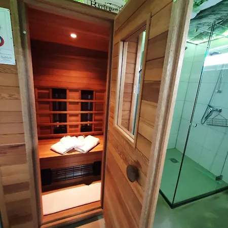 ヴィラ 2 Huizen Naast Elkaar Honden Welkom Omheinde Tuin Sauna Buitenbad 10 Personen
