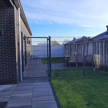 2 Huizen Naast Elkaar Honden Welkom Omheinde Tuin Sauna Buitenbad 10 Personen Villa