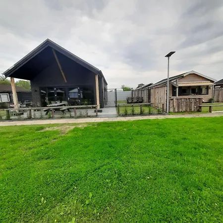 2 Huizen Naast Elkaar Honden Welkom Omheinde Tuin Sauna Buitenbad 10 Personen Villa Dirkshorn
